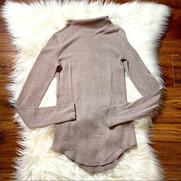Wilfred Tops - Wilfred Mocha Mock Neck Women’s Long Sleeve Size S EUC